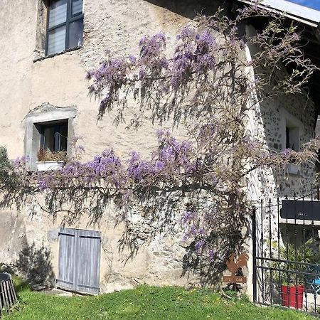 La Tour Charmant Tres Bien Situe Minimum 2 Nuits Merci Tours-en-Savoie Exterior foto