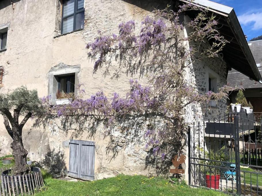 La Tour Charmant Tres Bien Situe Minimum 2 Nuits Merci Tours-en-Savoie Exterior foto