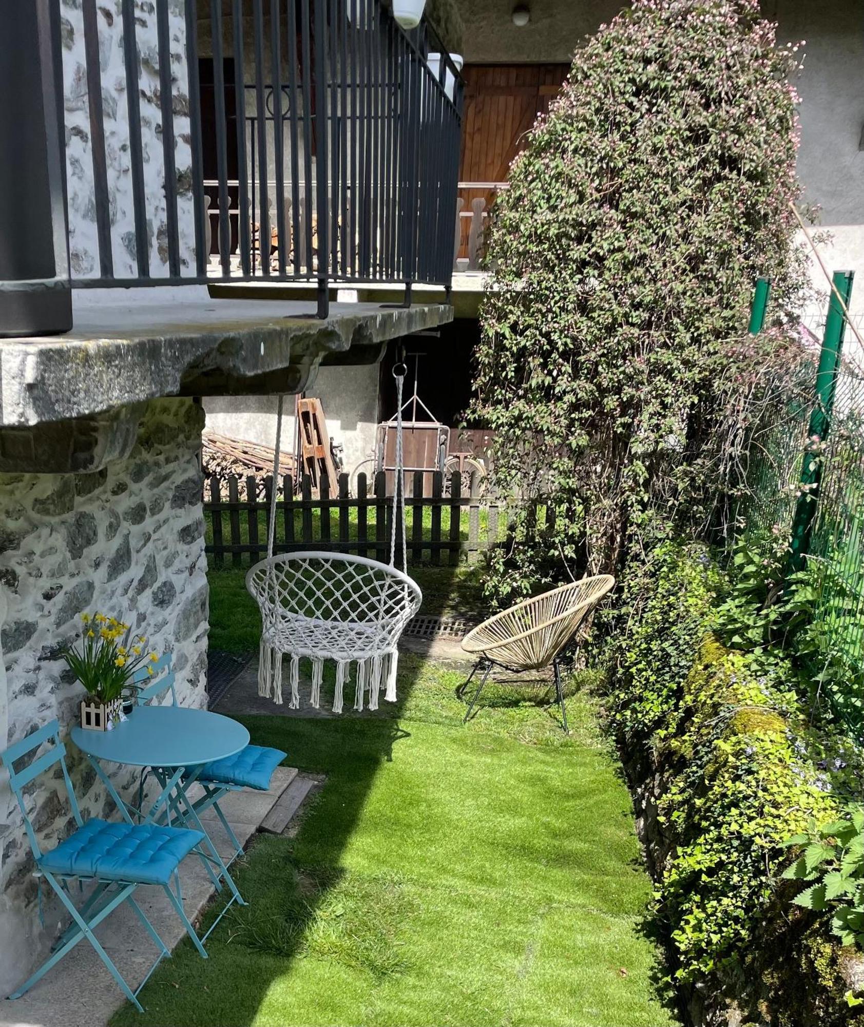 La Tour Charmant Tres Bien Situe Minimum 2 Nuits Merci Tours-en-Savoie Exterior foto